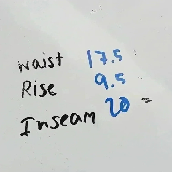 Woolrich Outdoor cargo capris women's 10 - Picture 3 of 6